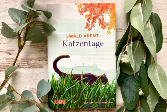 Beitragsbild zur Rezension zu Katzentage von Ewald Arenz